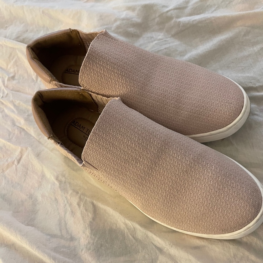 Slip on sneakers